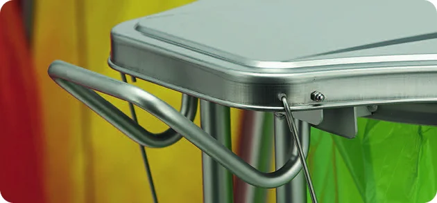 Immagine sfondo Contenitori e dispenser in acciaio inox AISI 304